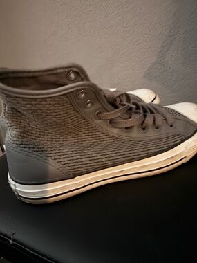 Men's Converse High-Top Casual Sneakers in Gray